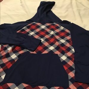 Lularoe Amber hoodie plaid 2x.  Americana.